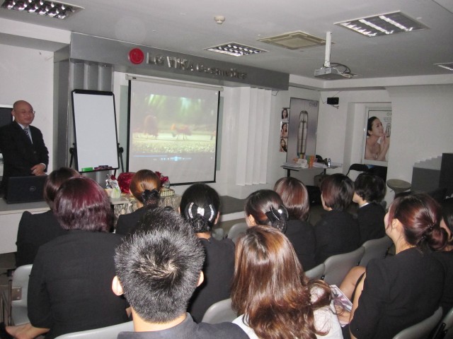 LG-VINA chúng ta là một gia đình (ngày 21-11-2012)